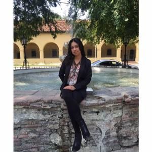 Meet your Posher, Stefany